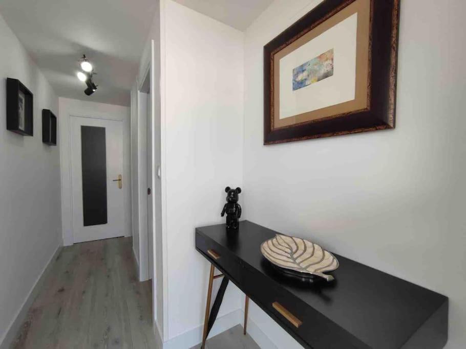 Exclusivo Apartamento Con Aparcamiento Gratuito Laredo Eksteriør bilde